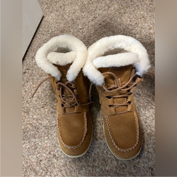 Lamo Moccasin Suede Boots - Picture 2 of 5